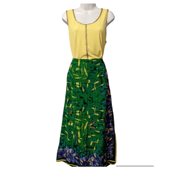 🔥SALE🔥 Spence Sleeveless Yellow Top Gold Embellishments Hi Low Sz. XL - Picture 10 of 12